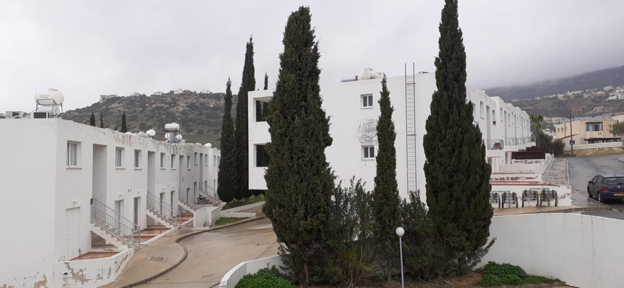 Akamandos 76 Apartment Peyia Bagian luar foto